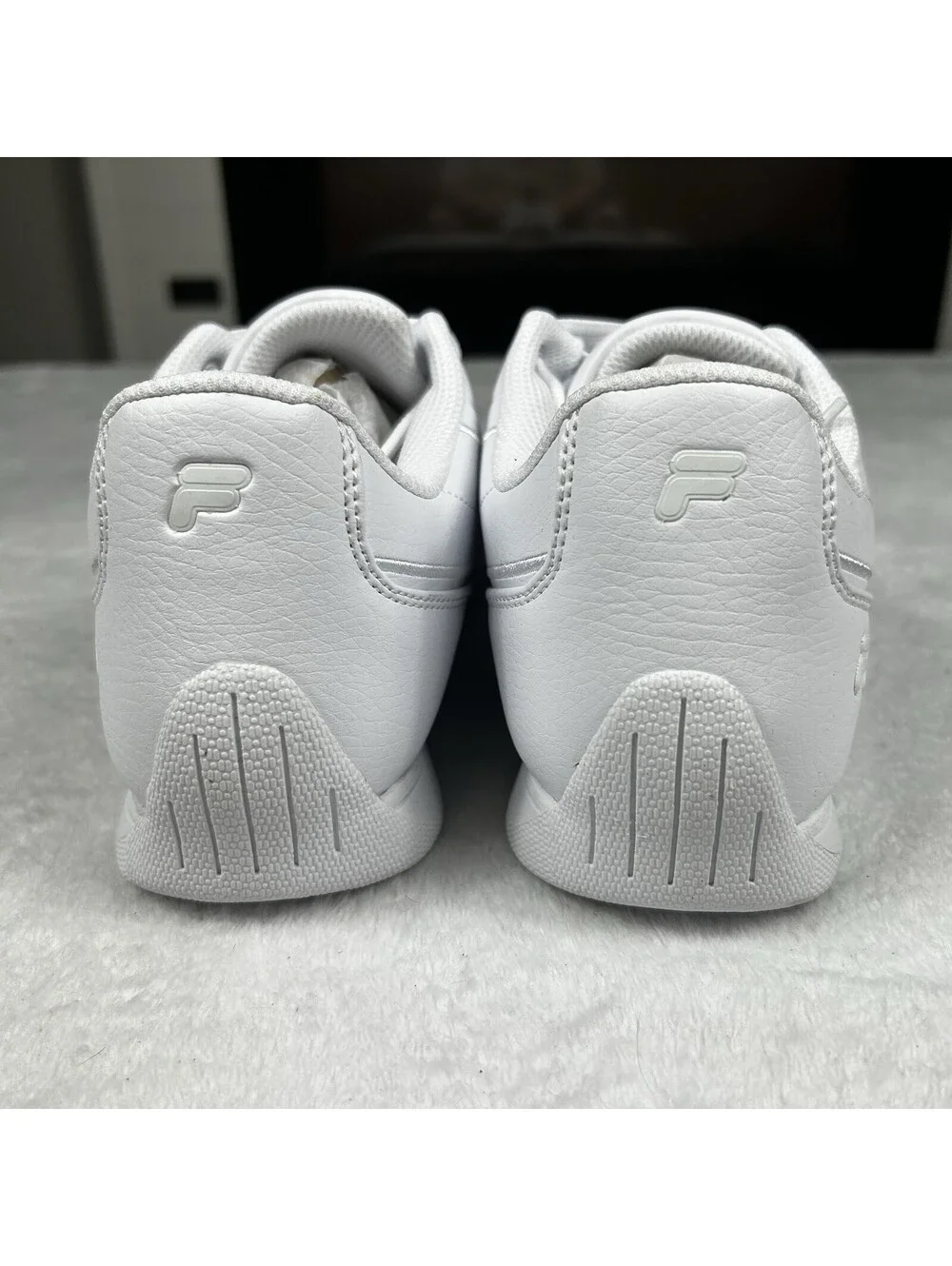 Fila Forlani Outline Flag Womens White Motorsport Inspired Sneakers Shoes 7.5